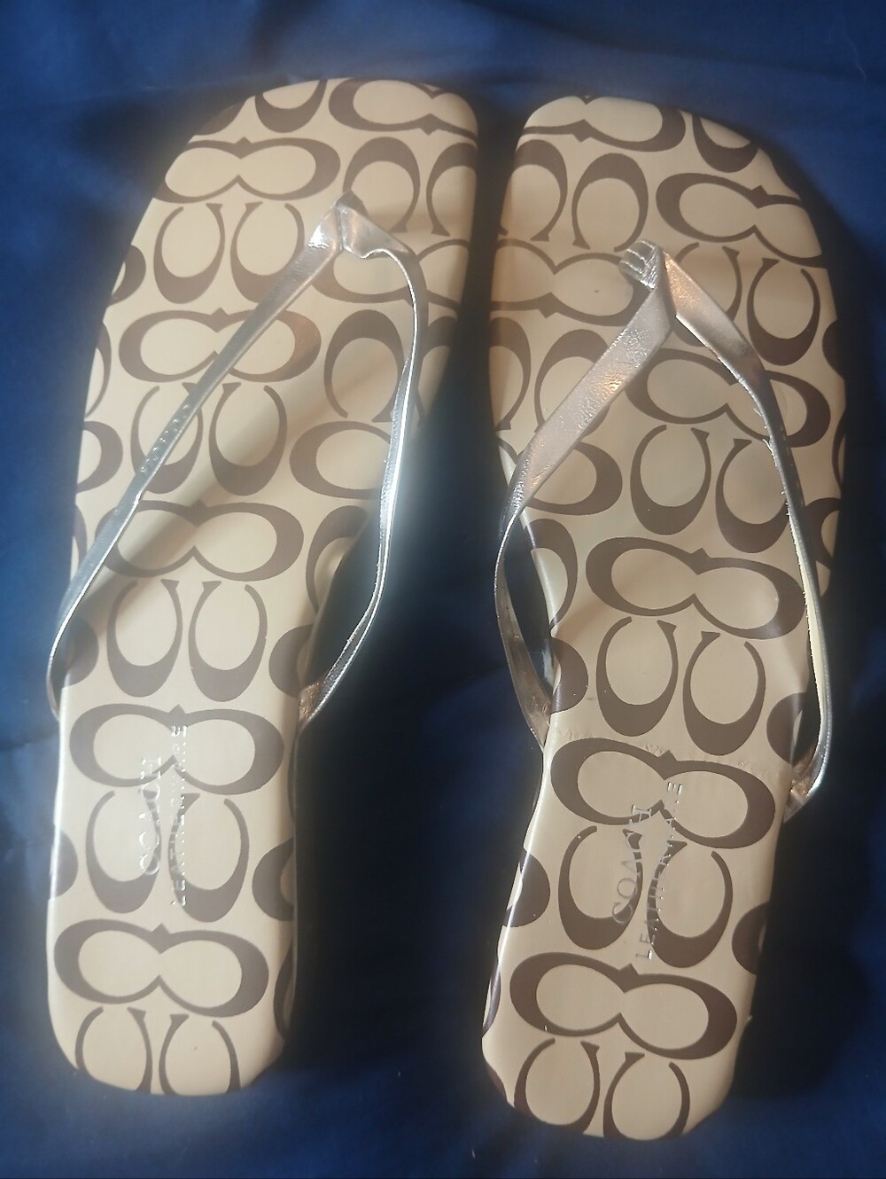 Coach Monogram T Strap Flip Flops Size 10 (41) - Picture 2 of 16